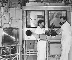 Lab glove box, USAMRIID